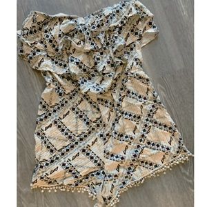 Aztec Print Ruffle Romper •XS
